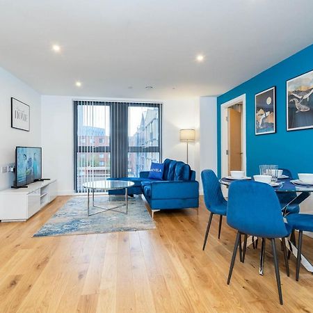 Maevela Apartments - Luxury Broad St Apartment - 2 Bed, 2 Bath - City Centre/Cube/Mailbox - With Underground Parking ✓- L Shape Sofa, Large 50 Inch Smart Tv With Free Netflix & Wifi Birmingham Buitenkant foto