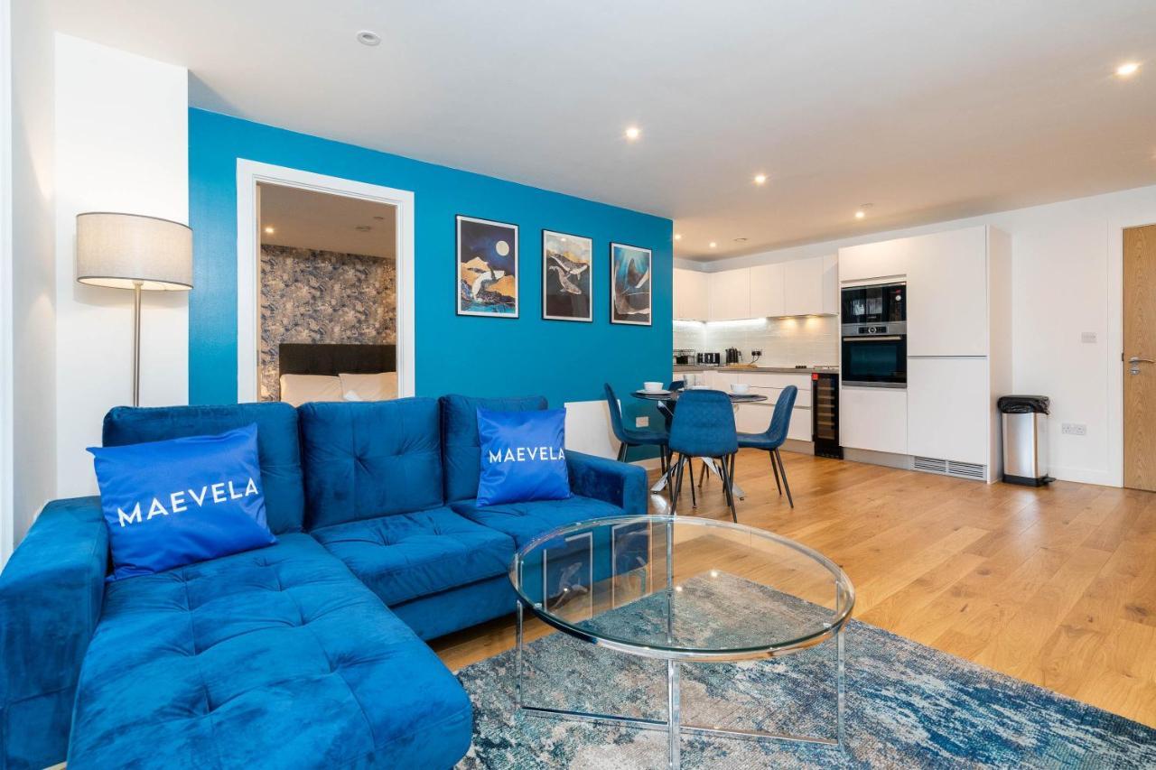 Maevela Apartments - Luxury Broad St Apartment - 2 Bed, 2 Bath - City Centre/Cube/Mailbox - With Underground Parking ✓- L Shape Sofa, Large 50 Inch Smart Tv With Free Netflix & Wifi Birmingham Buitenkant foto