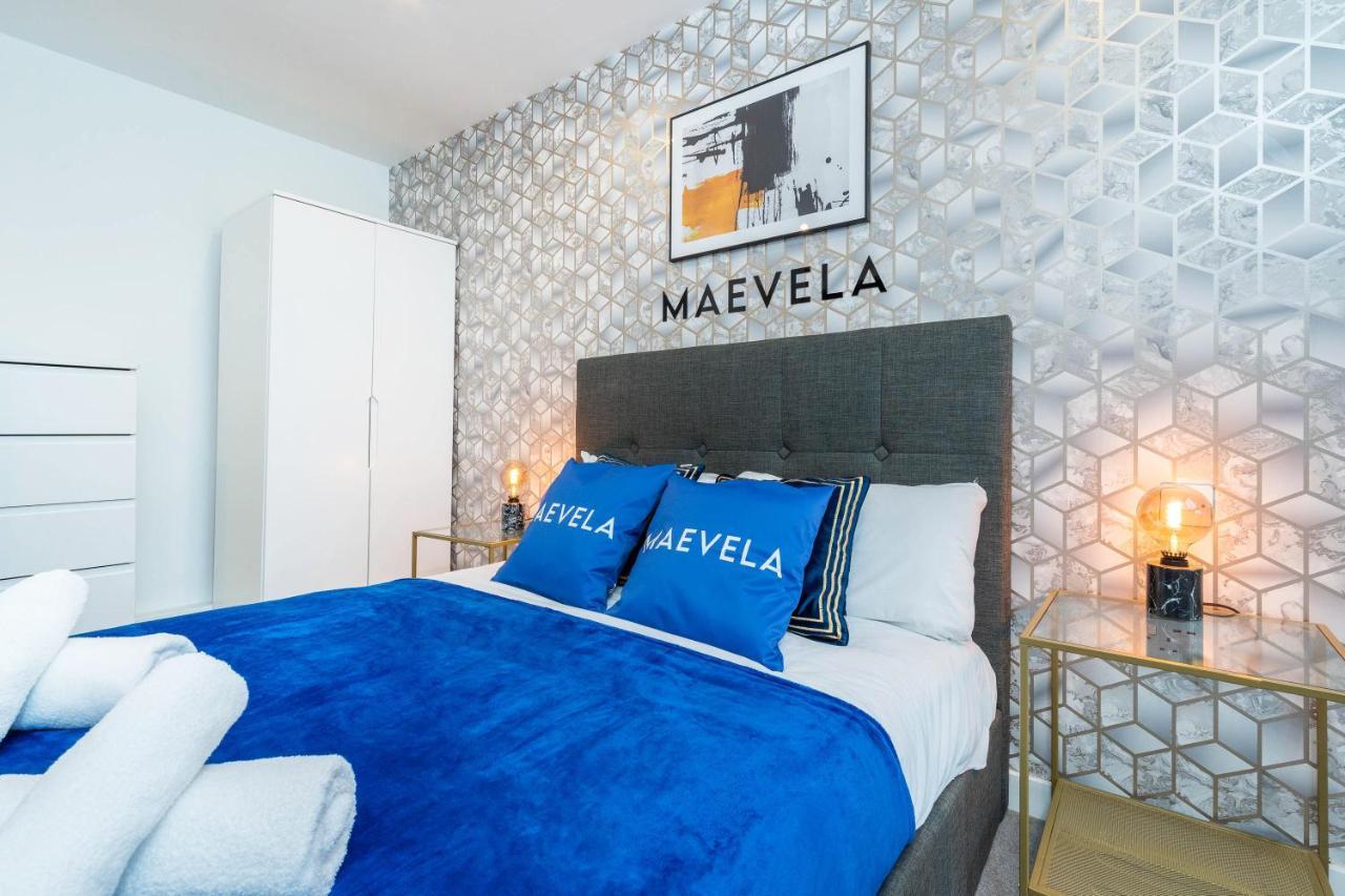 Maevela Apartments - Luxury Broad St Apartment - 2 Bed, 2 Bath - City Centre/Cube/Mailbox - With Underground Parking ✓- L Shape Sofa, Large 50 Inch Smart Tv With Free Netflix & Wifi Birmingham Buitenkant foto